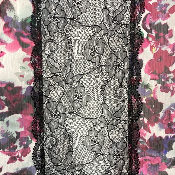 Studio Y Floral Tank SZ M Lacy Back Lightweight Flowy Polyester Pink Black EUC - Picture 7 of 11